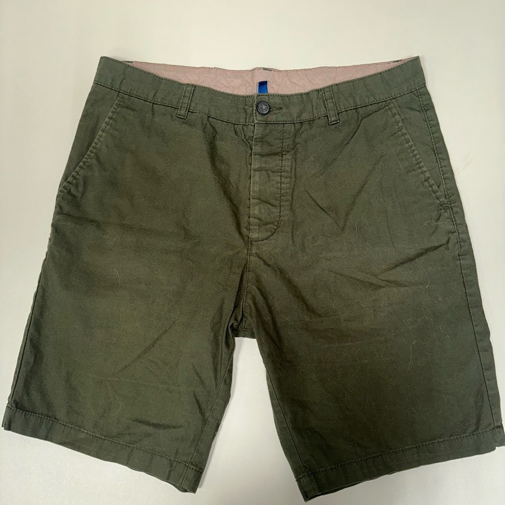 Men's size 32 H&M Olive Green Shorts